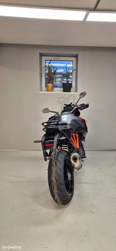 KTM Super Duke - 4
