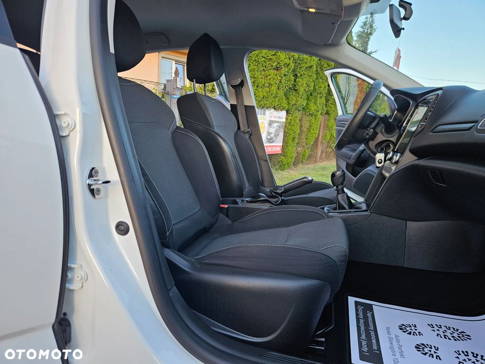 Renault Megane ENERGY TCe 100 LIMITED - 22