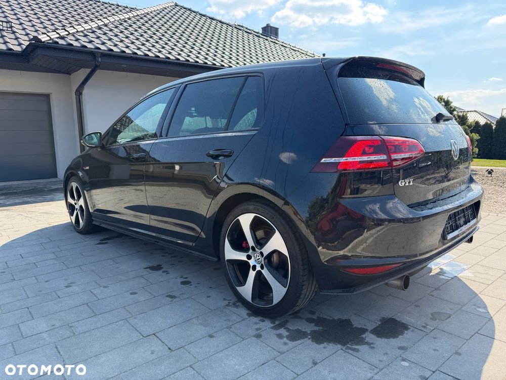 Volkswagen Golf GTI BlueMotion Technology - 12