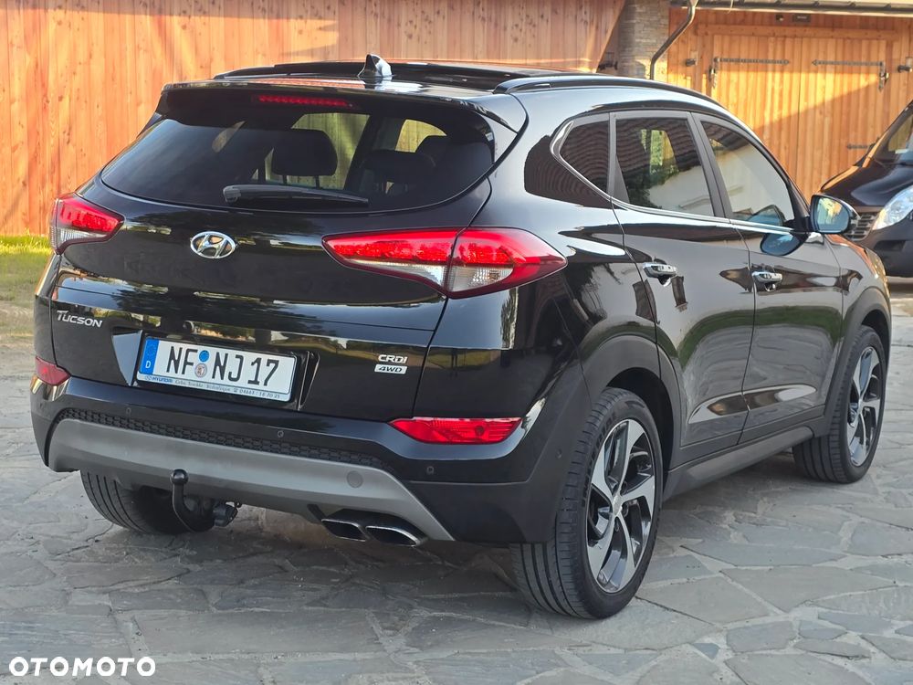 Hyundai Tucson 2.0 CRDI 4WD Automatik Premium - 12