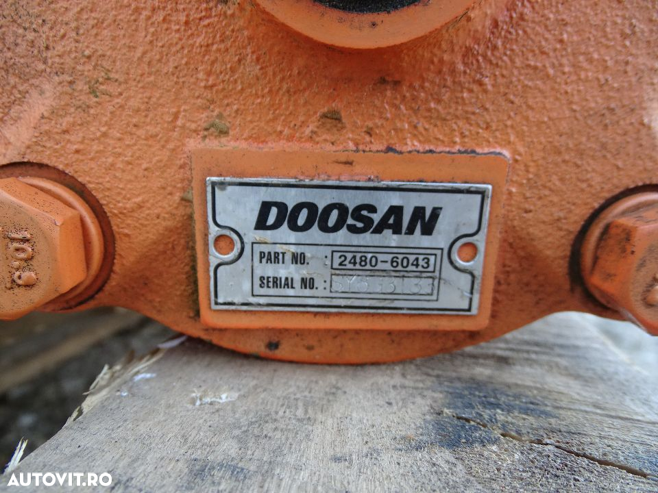 Repartitor rotire excavator Doosan  cod. 2480-6043 - 5