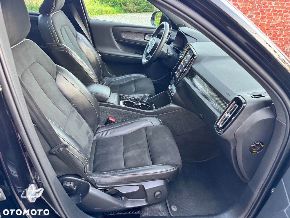 Volvo XC 40 T3 R-Design - 17