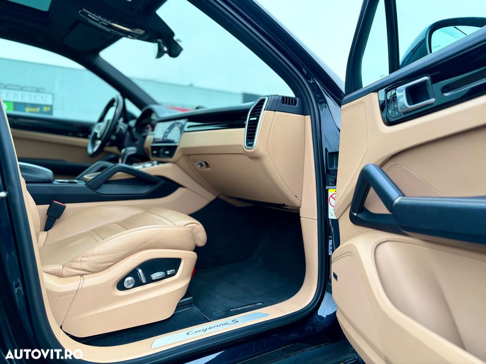 Porsche Cayenne S Tiptronic S Platinum Edition - 17