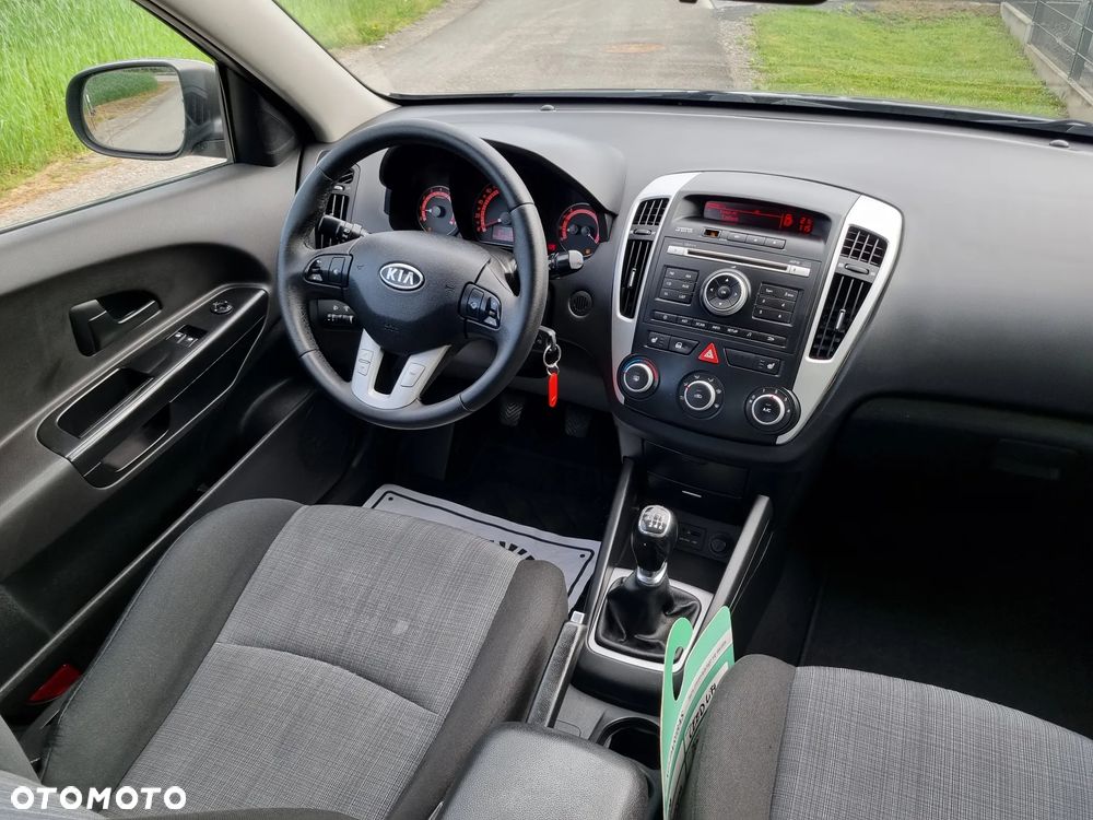 Kia Ceed 1.6 CVVT Vision - 22