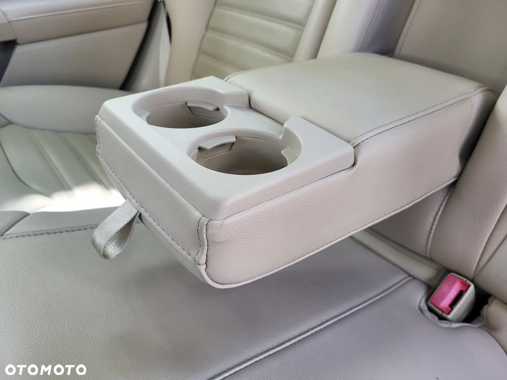 Ford Mondeo - 23