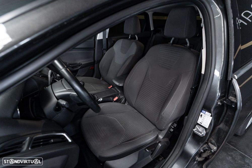 Ford Focus - 18