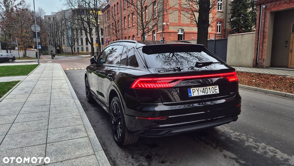 Audi Q8 55 TFSI mHEV Quattro Tiptronic - 25