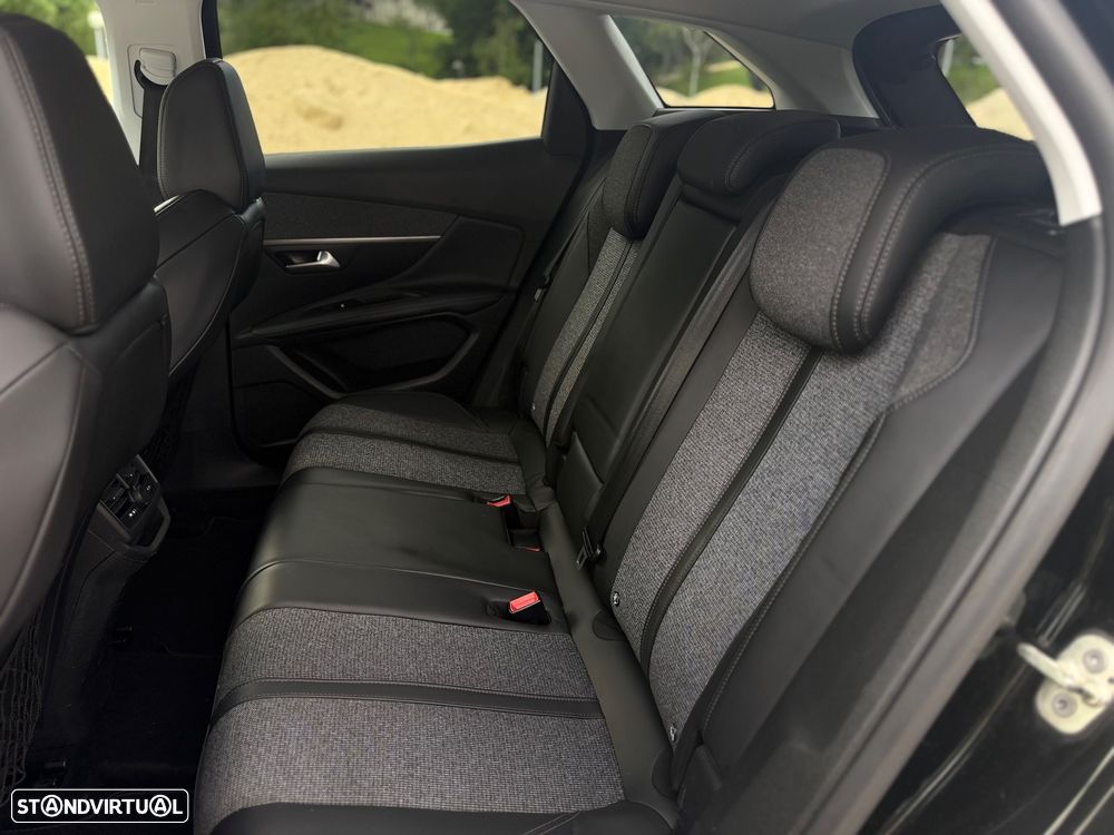 Peugeot 3008 1.5 BlueHDi Allure EAT8 - 13