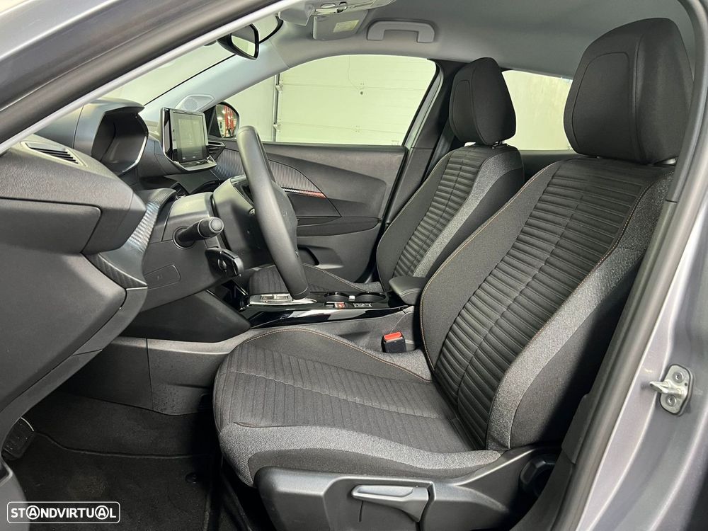 Peugeot e-2008 50 kWh Active Pack - 6