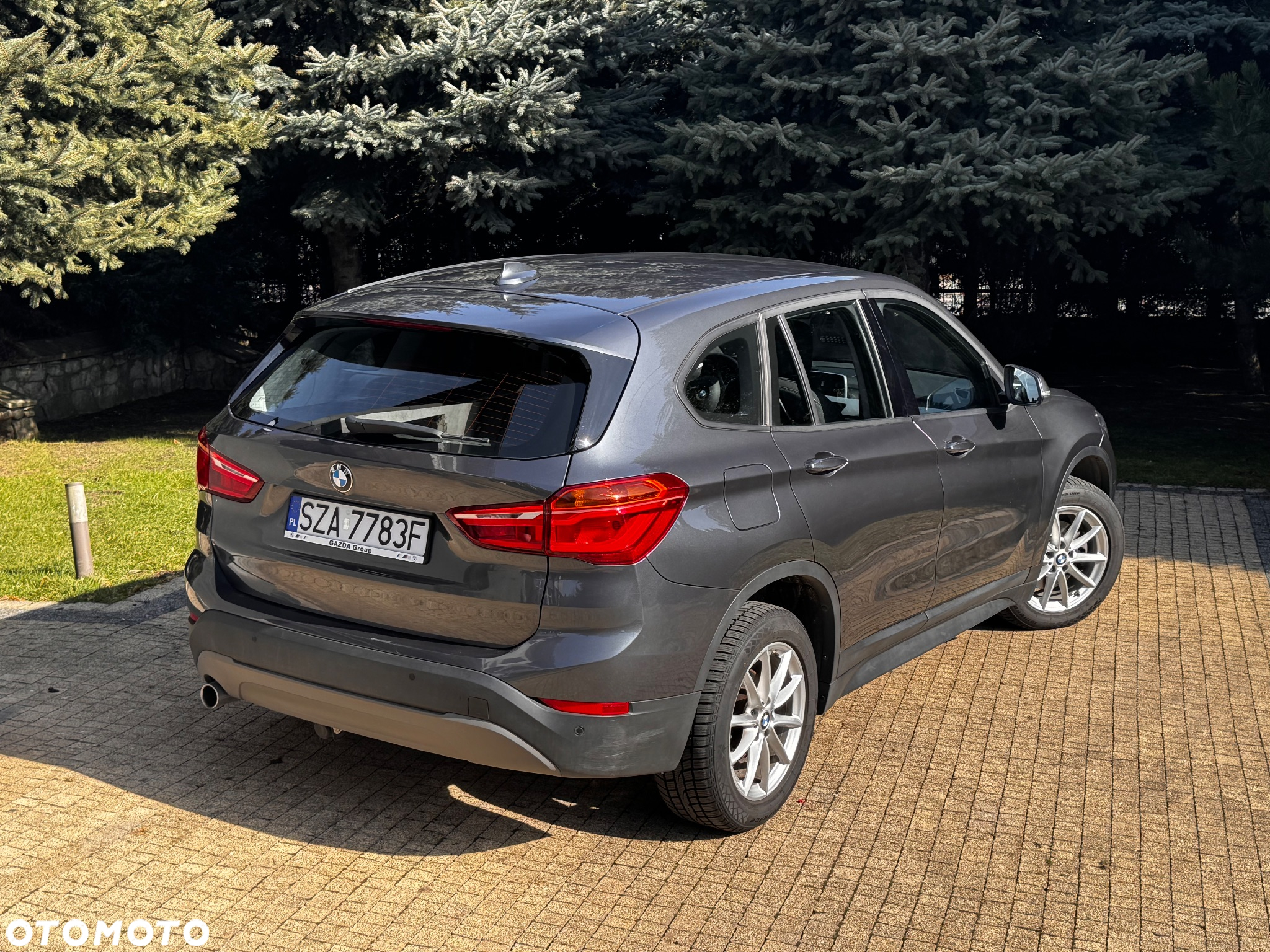 BMW X1 sDrive18i xLine - 32