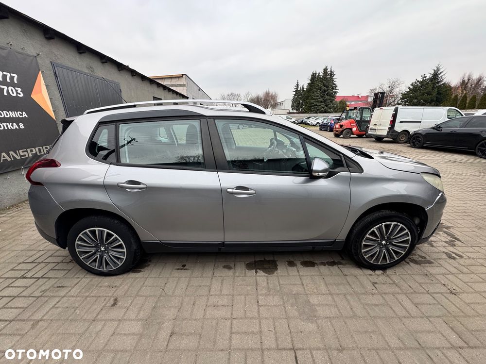 Peugeot 2008 1.6 BlueHDi Style - 6