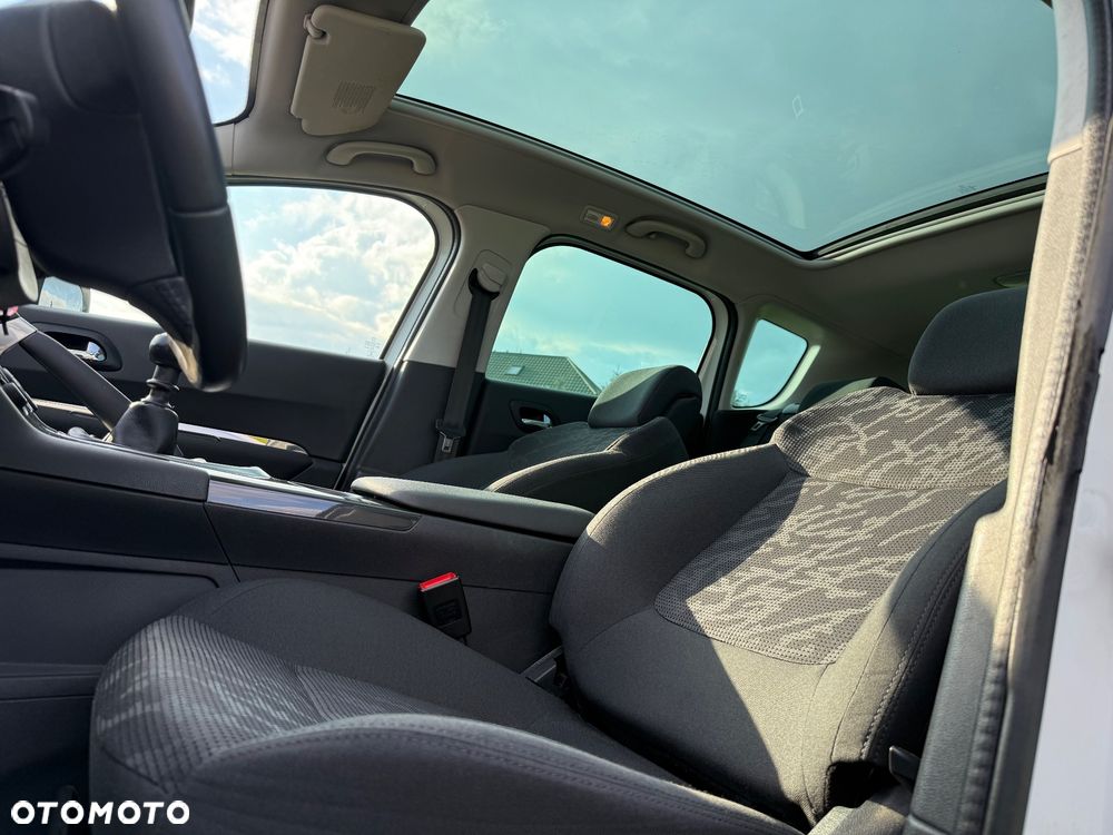 Peugeot 3008 1.6 HDi Active - 28