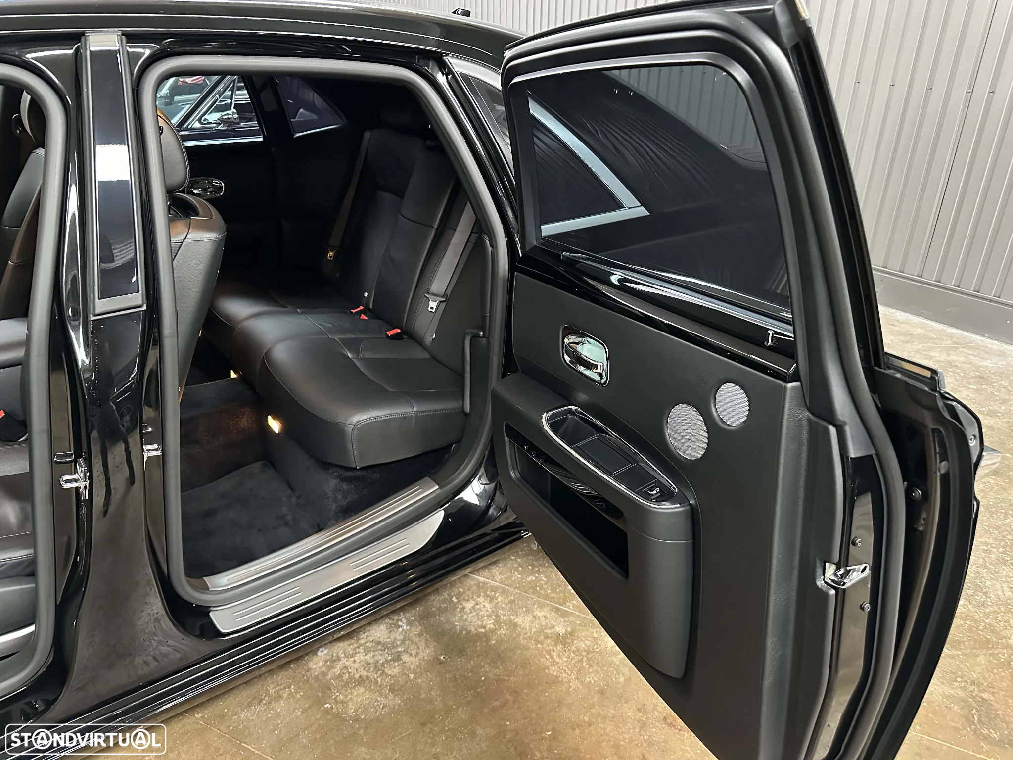 Rolls Royce Ghost - 27