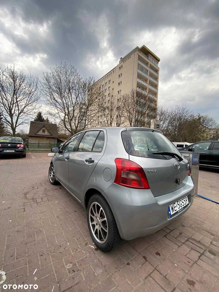 Toyota Yaris - 3