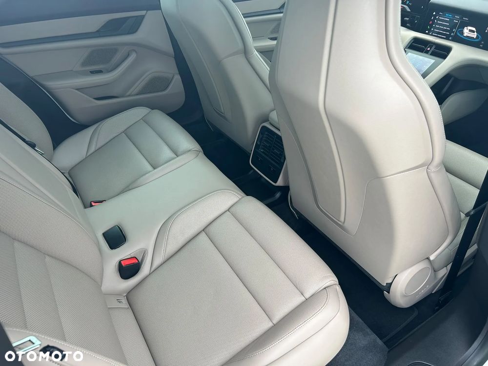 Porsche Taycan Standard - 20