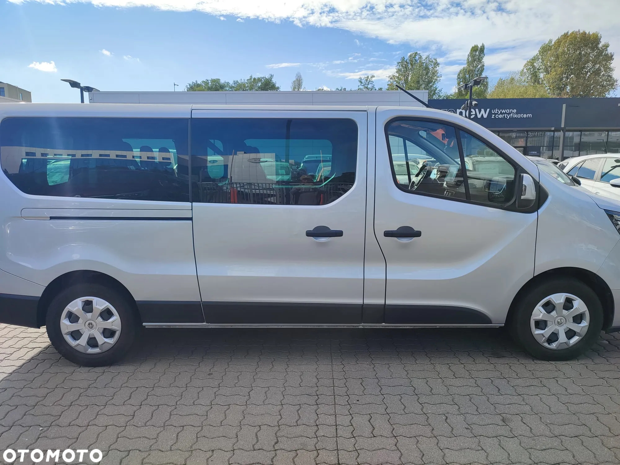 Renault Trafic SpaceClass 2.0 dCi - 22