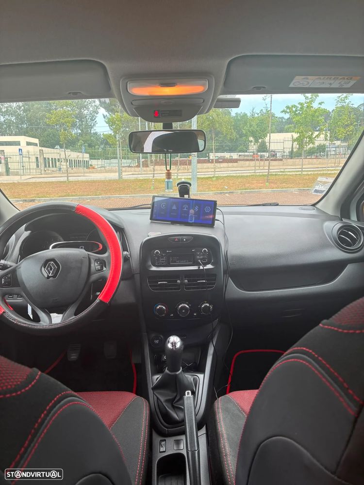 Renault Clio Sport Tourer 1.5 dCi - 11