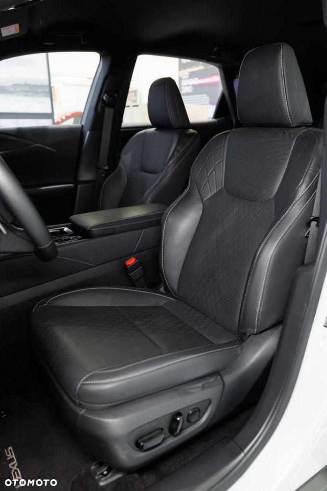 Lexus RX 450h+ Prestige - 8