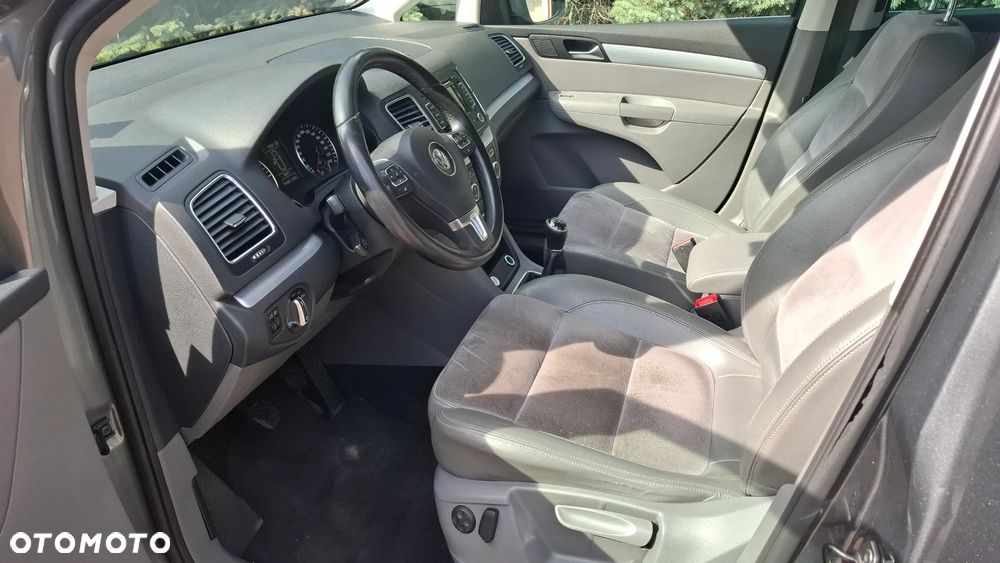 Volkswagen Sharan 2.0 TDI Highline - 12