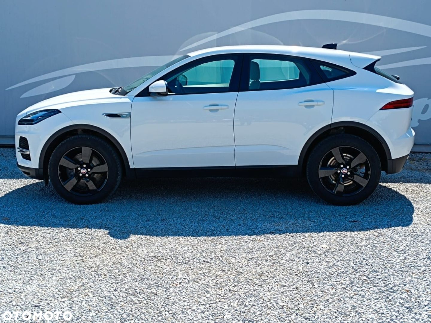 Jaguar E-Pace - 25