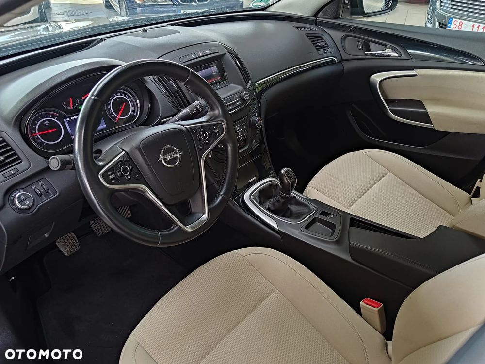 Opel Insignia 1.6 T Cosmo S&S - 5