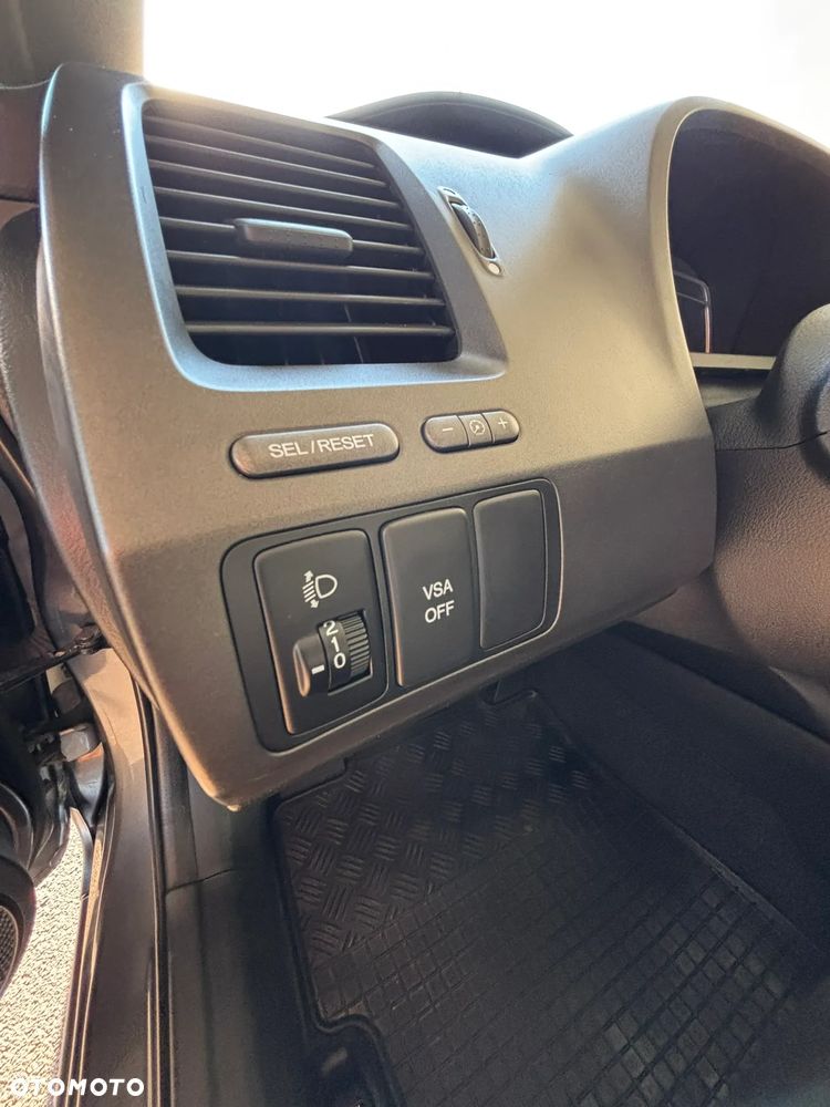 Honda Civic 1.8 Comfort - 21