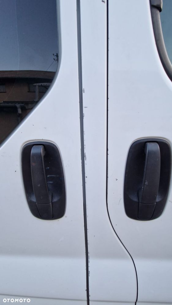 Renault Trafic - 16