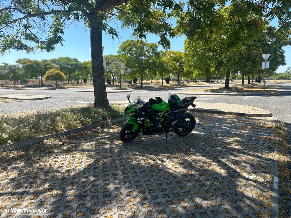 Kawasaki ZX - 4