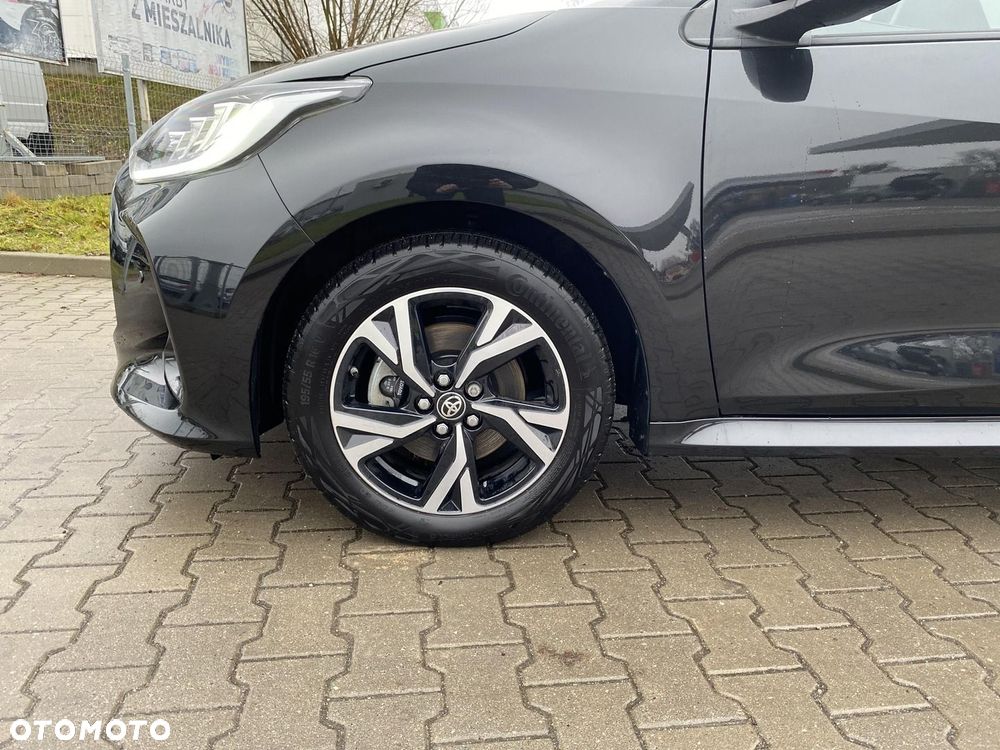 Toyota Yaris Hybrid 1.5 Style - 23