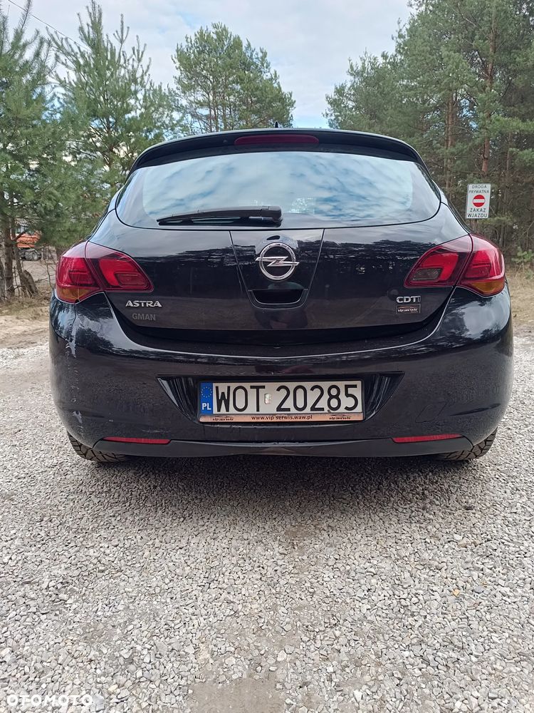 Opel Astra 1.7 CDTI Cosmo - 4