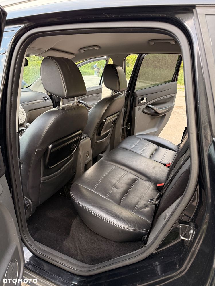 Ford Kuga 2.0 TDCi 2x4 Titanium - 10