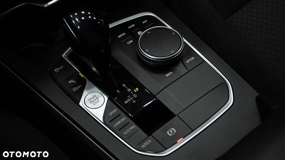 BMW Seria 1 118i Advantage - 18