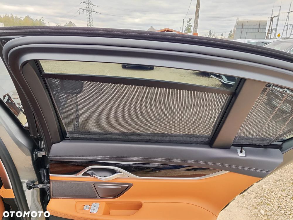 BMW Seria 7 740d xDrive sport - 17