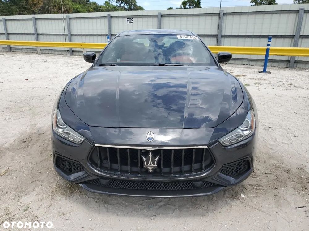 Maserati Ghibli S Modena - 11
