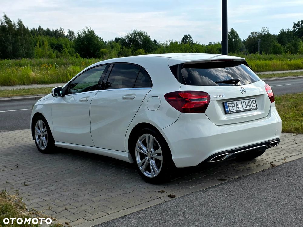 Mercedes-Benz Klasa A 180 7G-DCT AMG Line - 10