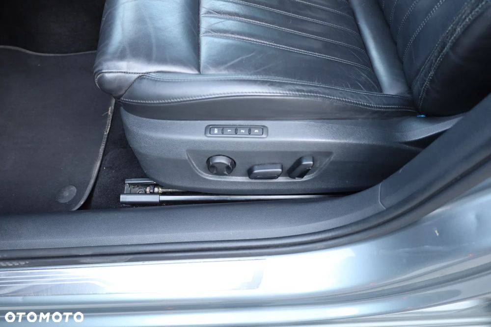 Skoda Superb 2.0 TDI DSG Style - 20