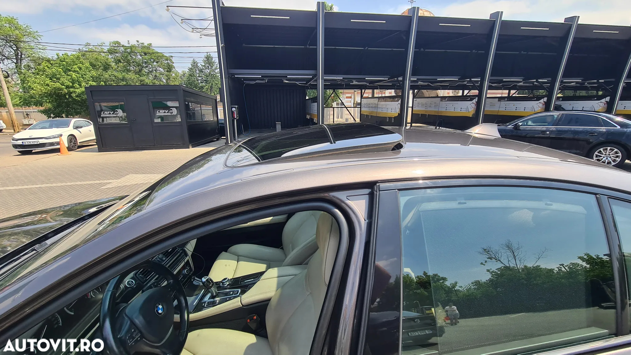 BMW Seria 5 530d xDrive - 13