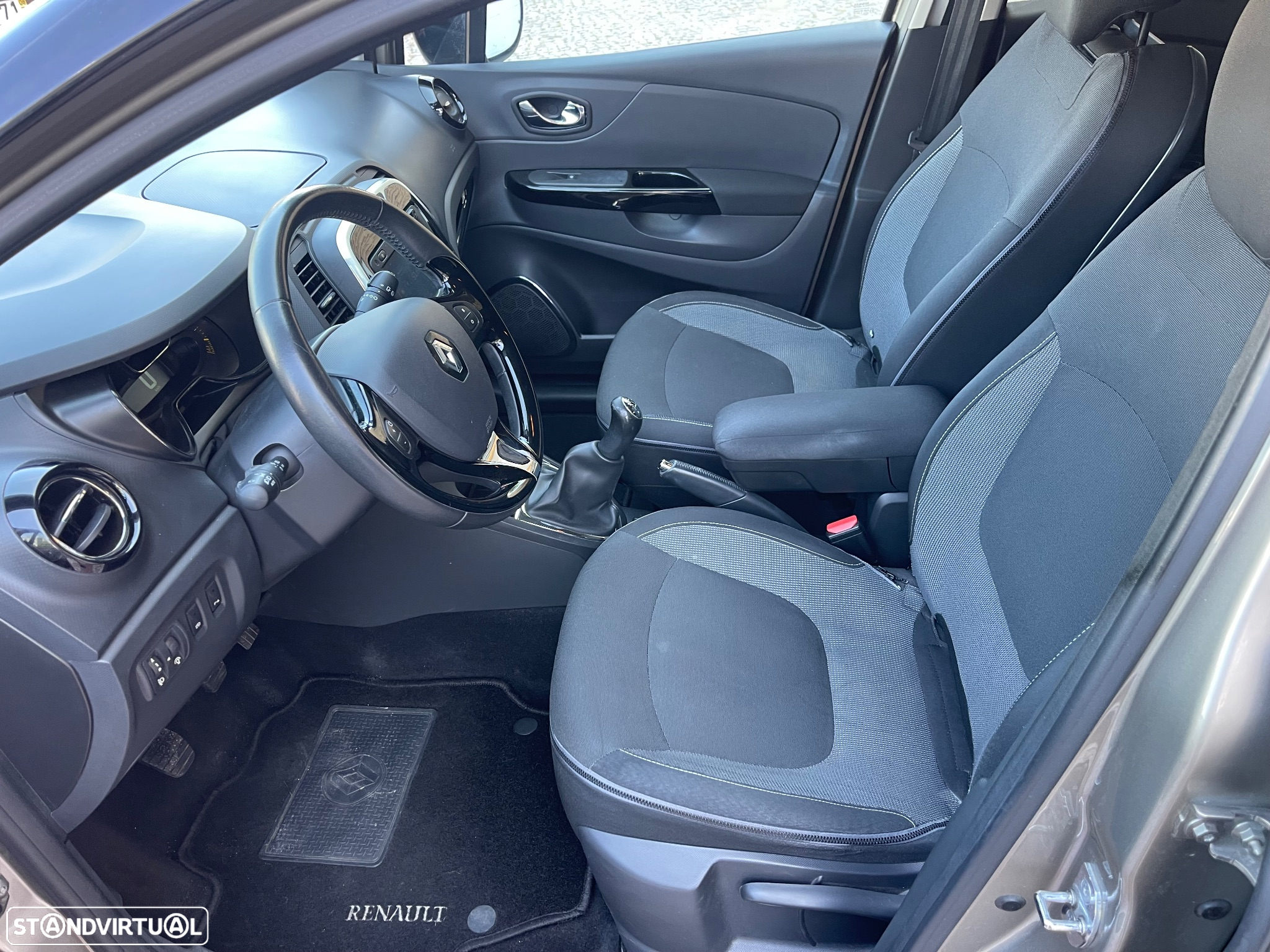Renault Captur 1.5 dCi Exclusive - 5