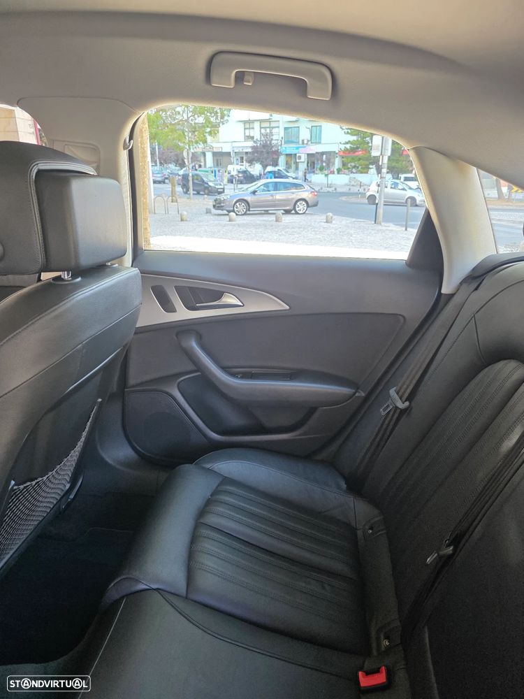 Audi A6 2.0 TDi Business Line Sport S tronic - 47