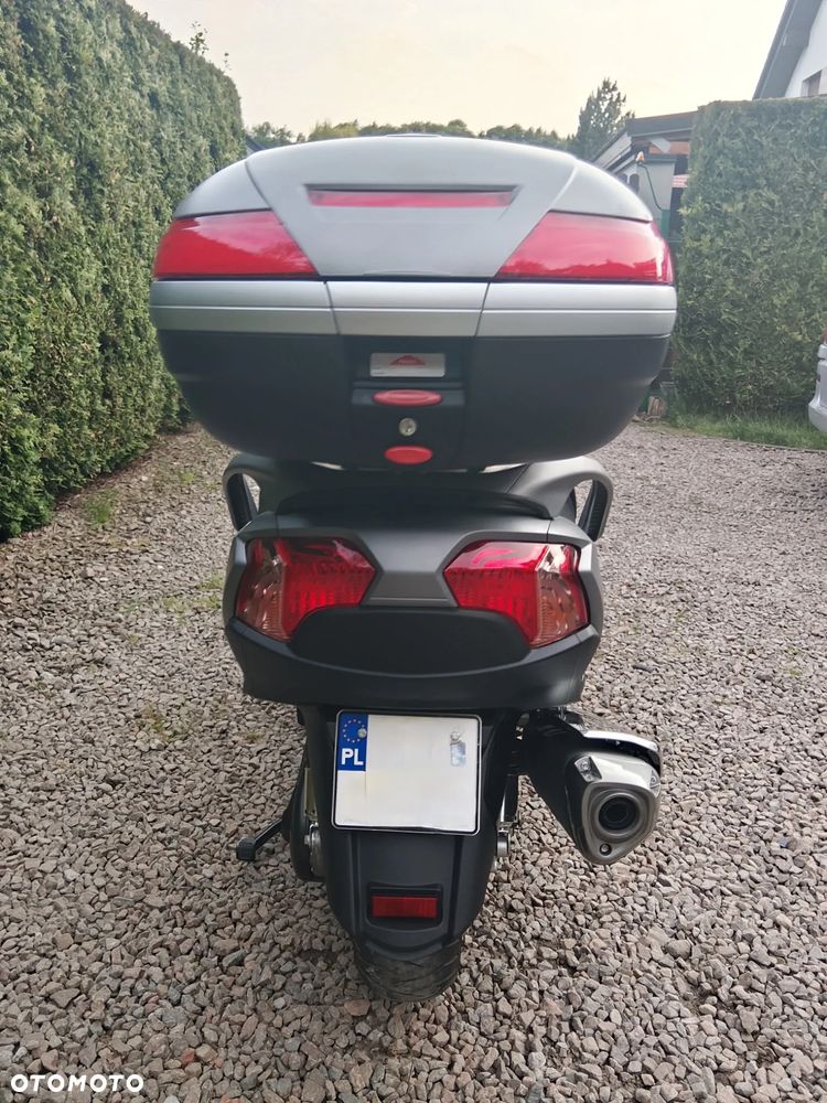Suzuki Burgman - 13