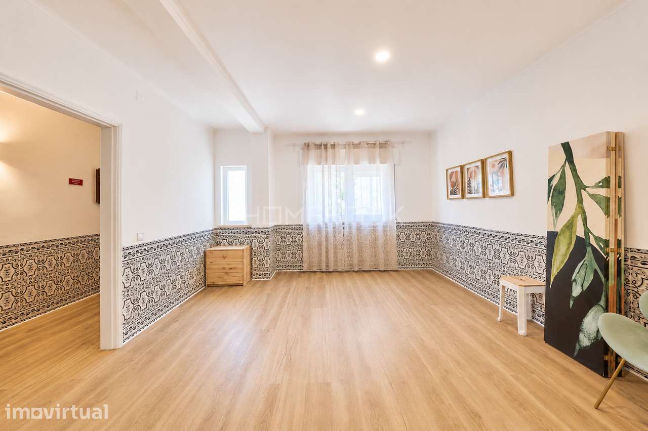 Moradia com 6 quartos na Charneca da Caparica com AL - Grande imagem: 2/50