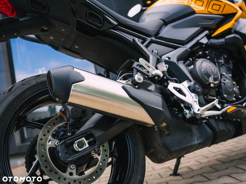 Triumph Tiger - 27