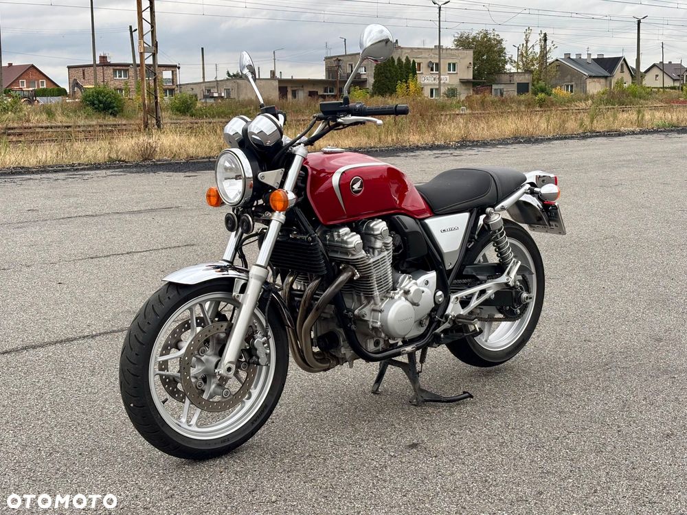 Honda CB - 2