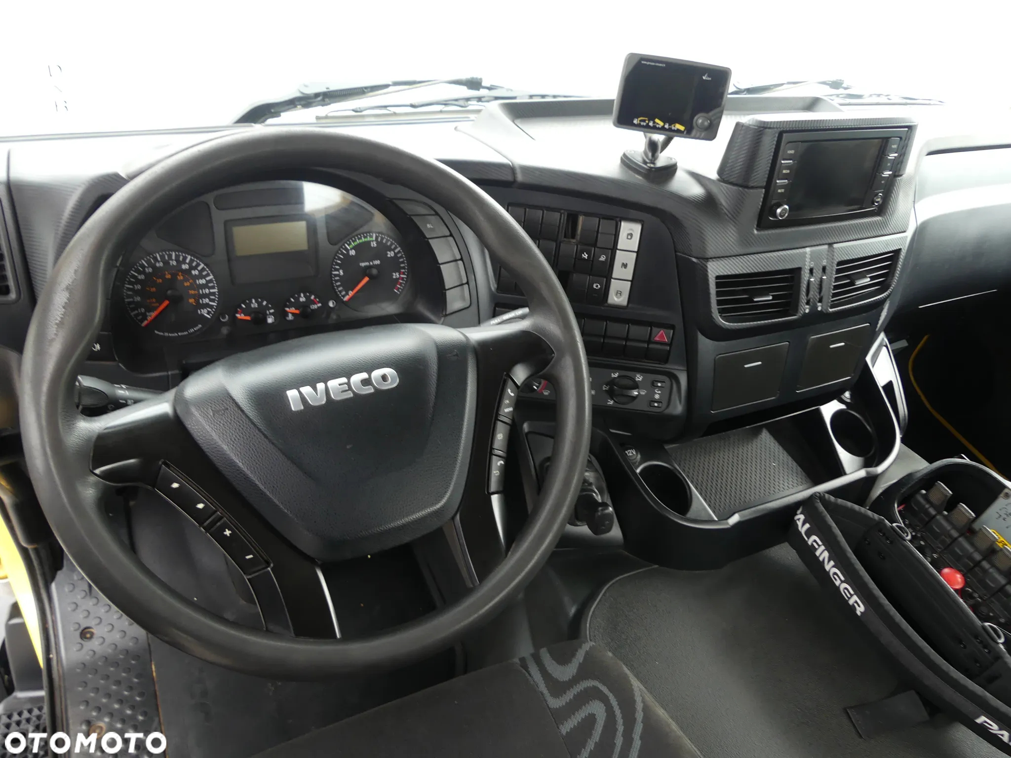 Iveco TRAKKER 450 / 8x4 / EURO 6 / HDS PALFINGER PK 22002-EH / - 31