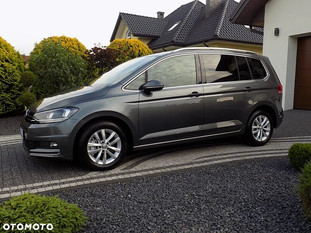 Volkswagen Touran - 4