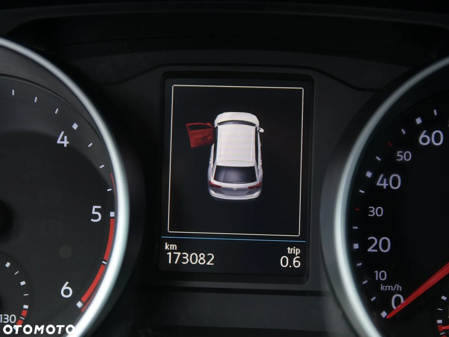 Volkswagen Tiguan - 30