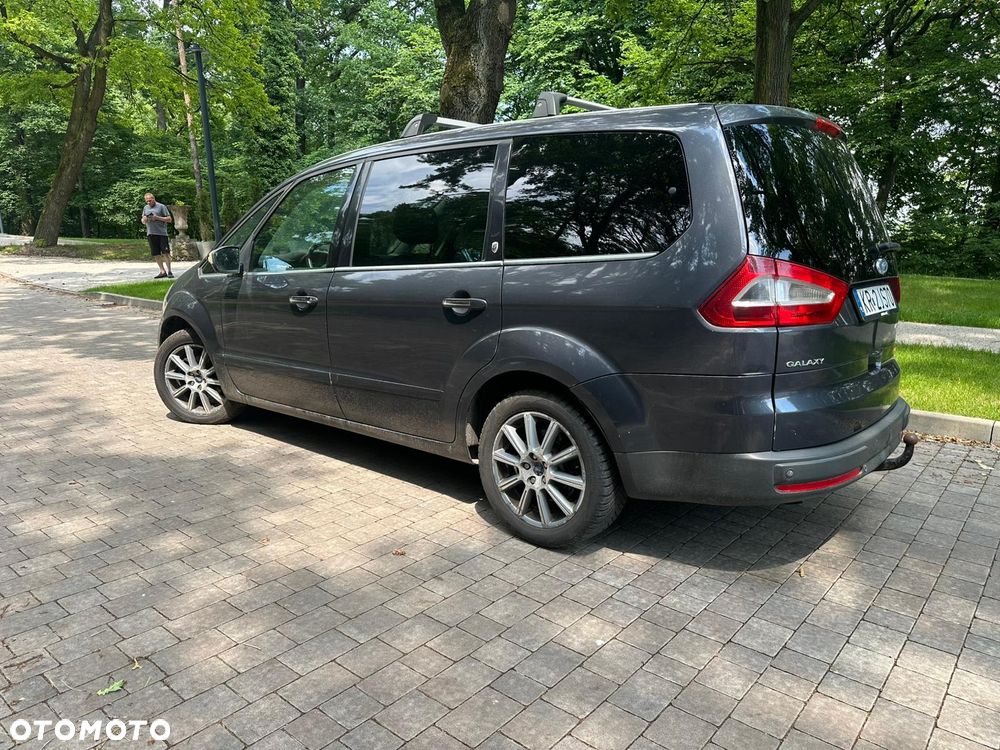 Ford Galaxy 2.0 TDCi Ghia - 7
