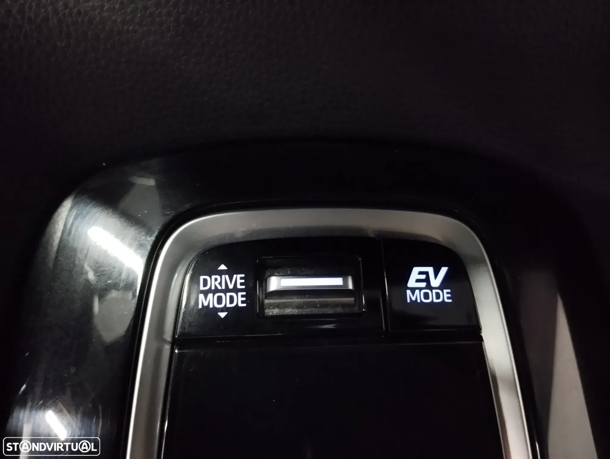 Toyota Corolla 1.8 Hybrid Comfort - 30