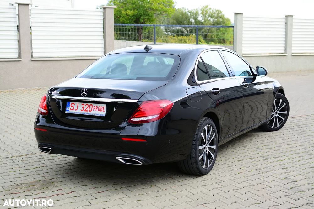Mercedes-Benz E 300 de 9G-TRONIC - 3