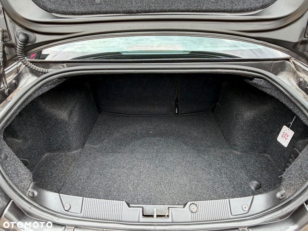 Fiat Linea 1.4 Active - 21